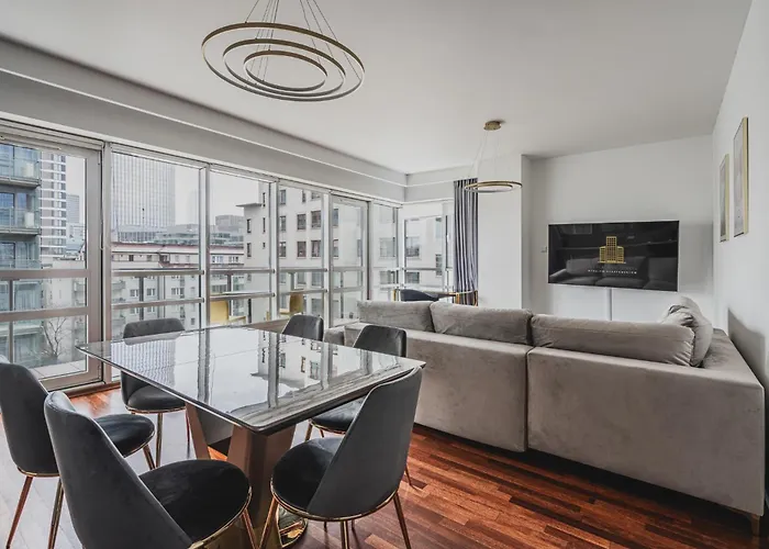 J&k Platinum Towers * 바르샤바