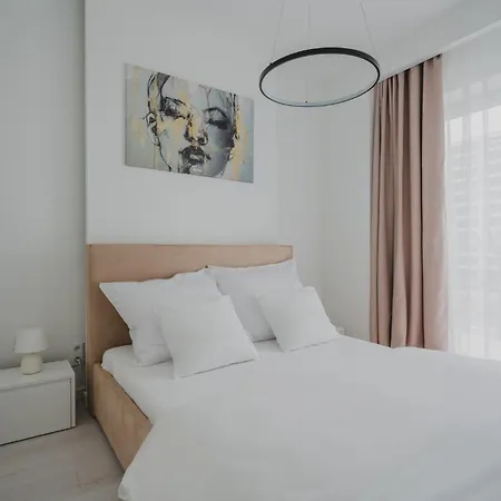 Apartment Platinum Towers J&k