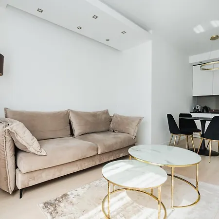Apartment Platinum Towers J&k