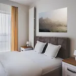 J&k Platinum Towers Apartman *