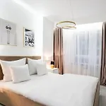 J&k Platinum Towers Apartman *