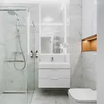 J&k Platinum Towers Apartment Warsaw