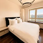 Daire J&k Platinum Towers Varşova