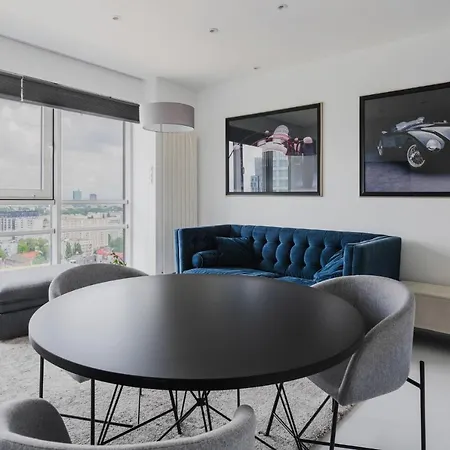 J&k Platinum Towers * Warsaw