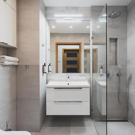Apartment J&k Platinum Towers