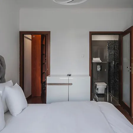 J&k Platinum Towers Apartment *