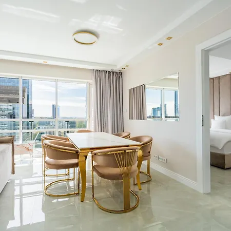 Platinum Towers J&k Apartment
