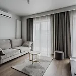 J&k Platinum Towers * Warschau